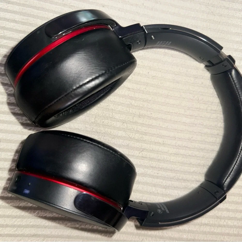Sony Gray Over-Ear Headphones - Picture 3 of 5